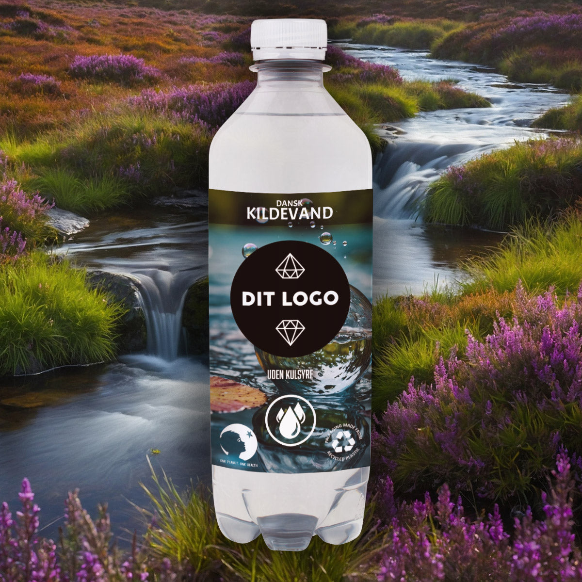 Logo på vandflasker er en smart måde at brande sig på. Køb vand med logo her og med unikt desing af label.